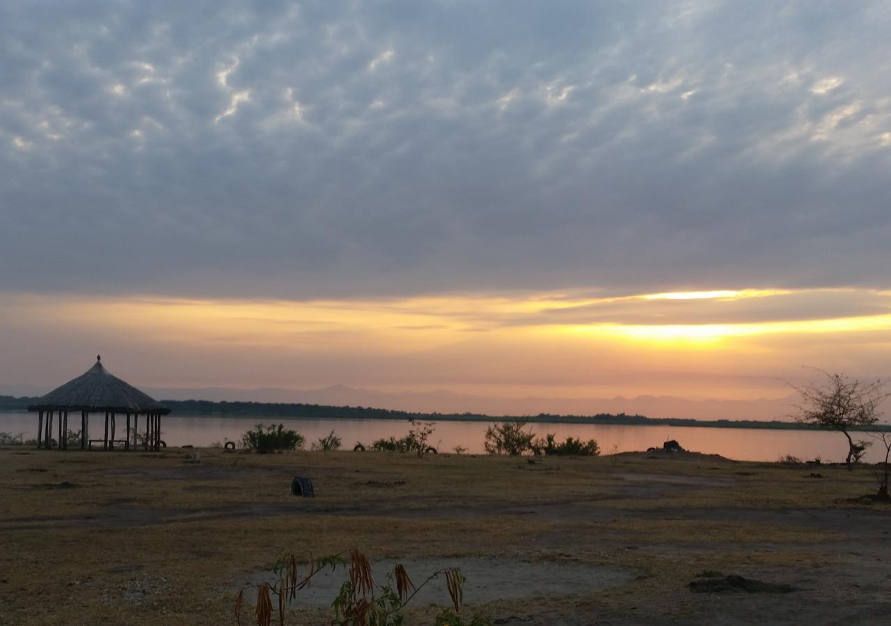 Kasenyi Retreat & * Kasese
