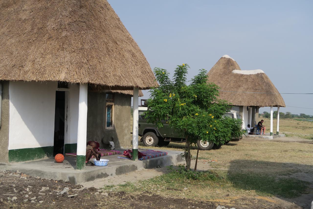 Kasenyi Retreat & * Kasese